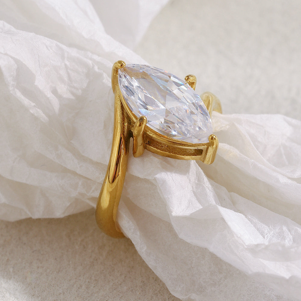 Dreamshow Horse Eye Zircon Jewelry Engagement Ring