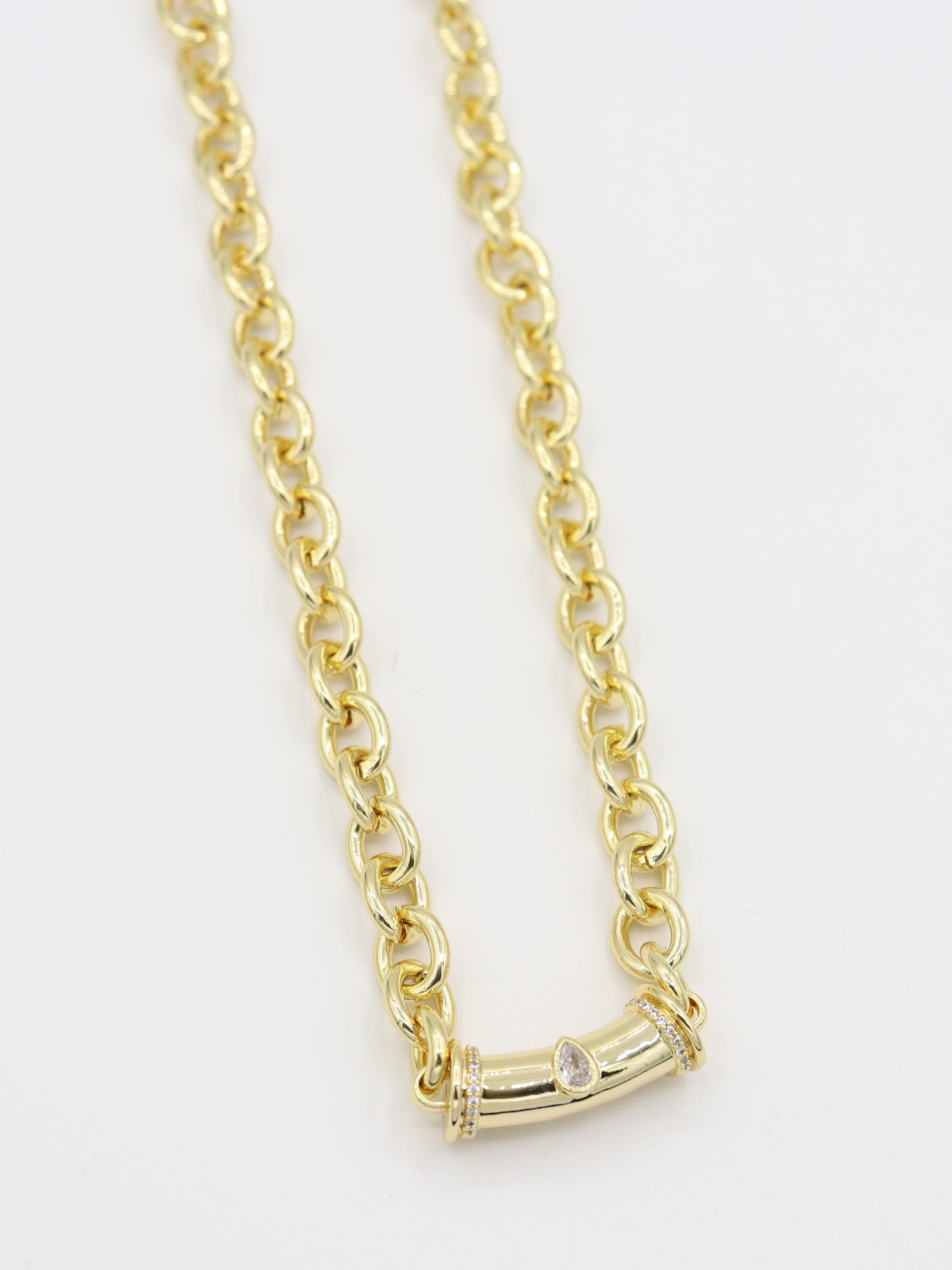 Cylindra Bar Necklace